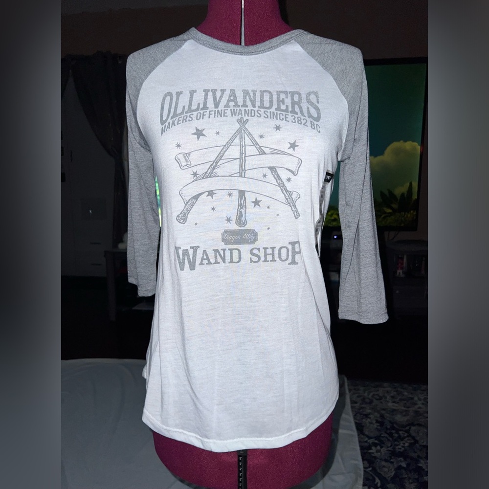 NWT Harry Potter Ollivanders Baseball Tee